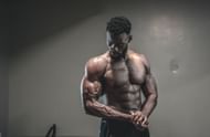 Plyometric push-ups target major upper body muscles. (Photo via Pexels/Pikx By Panther)